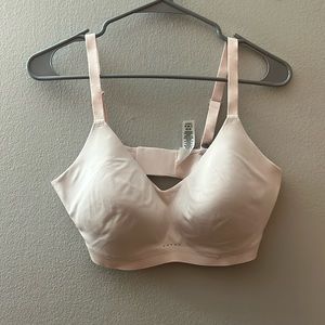 Nike Alate bra